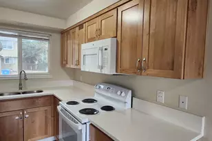 1725 Salishan St, Salem, OR 97302 - Photo 7