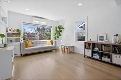 3344 NE 74th Ave, Portland, OR 97213 - Photo 5