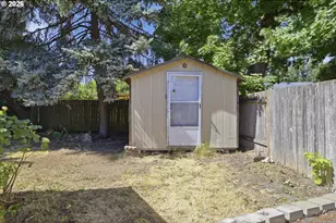 2250 W Irwin Way, Eugene, OR 97402 - Photo 41