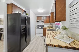 2250 W Irwin Way, Eugene, OR 97402 - Photo 15