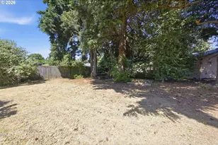 2250 W Irwin Way, Eugene, OR 97402 - Photo 37