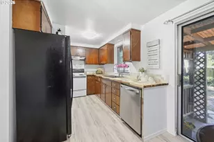 2250 W Irwin Way, Eugene, OR 97402 - Photo 13