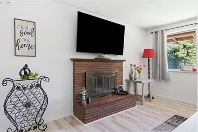 2250 W Irwin Way, Eugene, OR 97402 - Photo 9