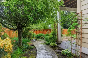 360 N Stonegate Dr, Washougal, WA 98671 - Photo 33