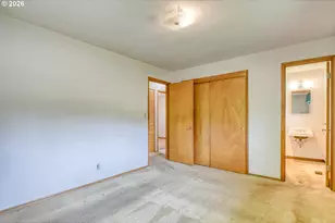 615 SW Isaac Ln, Pendleton, OR 97801 - Photo 15