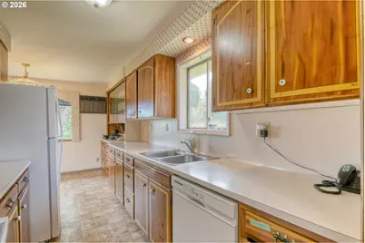 615 SW Isaac Ln, Pendleton, OR 97801 - Photo 13