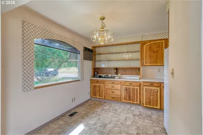 615 SW Isaac Ln, Pendleton, OR 97801 - Photo 9