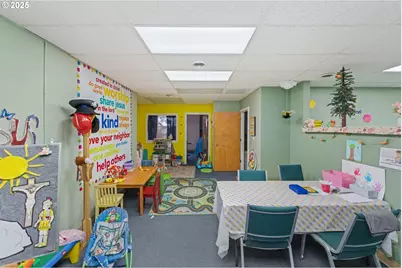 340 Central, Coos Bay, OR 97420 - Photo 15