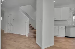 20669 SW Skiver St, Beaverton, OR 97078 - Photo 5