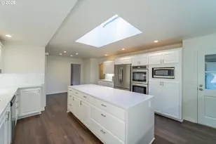 4901 SW Humphrey Park, Portland, OR 97221 - Photo 9