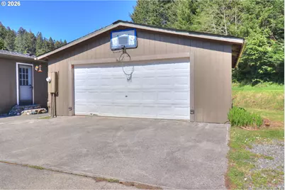 29311 Melody Ln, Gold Beach, OR 97444 - Photo 23