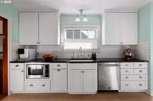 7115 N Chase Ave, Portland, OR 97217 - Photo 13