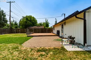 345 23rd St, Springfield, OR 97477 - Photo 31