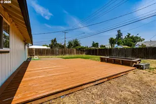 345 23rd St, Springfield, OR 97477 - Photo 33
