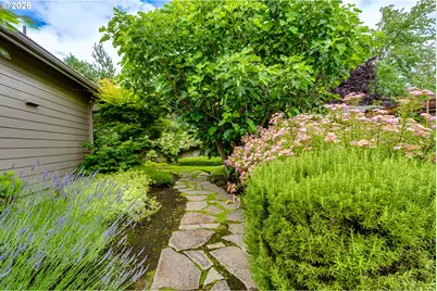 1101 Delrose Ct, Springfield, OR 97477 - Photo 37