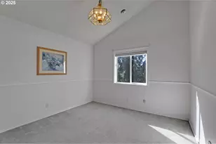 10156 NW Fleetwood Dr, Portland, OR 97229 - Photo 29