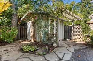 1525 SE Miller St, Portland, OR 97202 - Photo 35