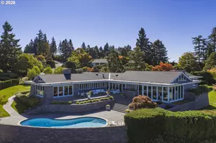 777 Cherry Cir, Lake Oswego, OR 97034 - Photo 3