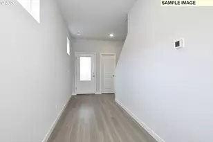 1343 Owl Ave, Woodburn, OR 97071 - Photo 3