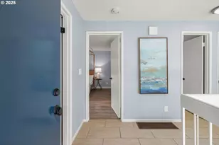 225 Cervantes Cir, Lake Oswego, OR 97035 - Photo 3