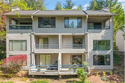 225 Cervantes Cir, Lake Oswego, OR 97035 - Photo 1