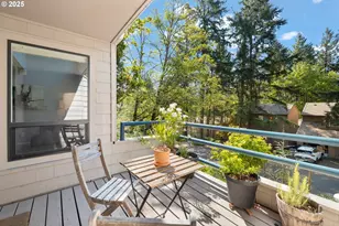 225 Cervantes Cir, Lake Oswego, OR 97035 - Photo 23