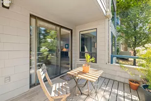 225 Cervantes Cir, Lake Oswego, OR 97035 - Photo 25