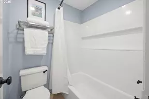 225 Cervantes Cir, Lake Oswego, OR 97035 - Photo 11