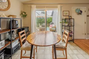 1729 SE 160th Ave, Portland, OR 97233 - Photo 7