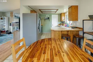 1729 SE 160th Ave, Portland, OR 97233 - Photo 9