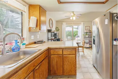 1729 SE 160th Ave, Portland, OR 97233 - Photo 11