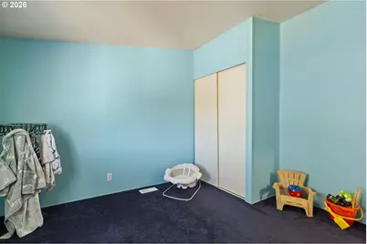 771 SE Hall St, Winston, OR 97496 - Photo 35