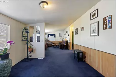 771 SE Hall St, Winston, OR 97496 - Photo 11