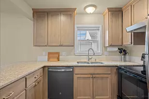 357 E St, Independence, OR 97351 - Photo 15