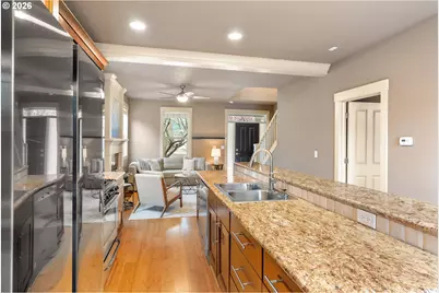 913 Falcon Ct, Hood River, OR 97031 - Photo 11