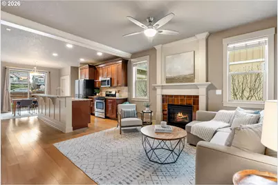 913 Falcon Ct, Hood River, OR 97031 - Photo 3