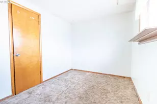 1951 Alder, Elgin, OR 97827 - Photo 13