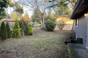 2215 24th St, Florence, OR 97439 - Photo 23