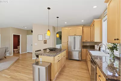 15832 SE Flavel Dr, Portland, OR 97236 - Photo 9