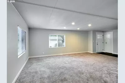 11635 Bunting Ln NE, Aurora, OR 97002 - Photo 9