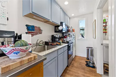 1935 17th St, North Bend, OR 97459 - Photo 45