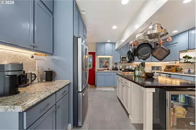 1935 17th St, North Bend, OR 97459 - Photo 5