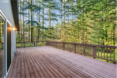 27783 SW Strawberry Hill Dr, Hillsboro, OR 97123 - Photo 33