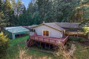 27783 SW Strawberry Hill Dr, Hillsboro, OR 97123 - Photo 31