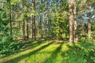 27783 SW Strawberry Hill Dr, Hillsboro, OR 97123 - Photo 41