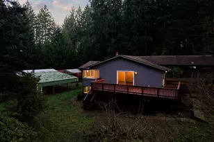 27783 SW Strawberry Hill Dr, Hillsboro, OR 97123 - Photo 29