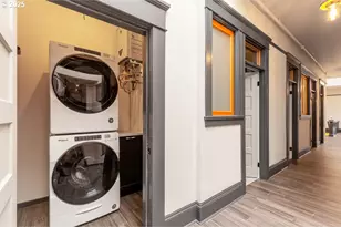 8212 N Denver Ave, Portland, OR 97217 - Photo 23