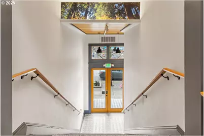 8212 N Denver Ave, Portland, OR 97217 - Photo 5