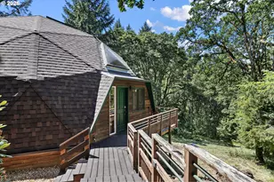 7210 NW Grandview Dr, Corvallis, OR 97330 - Photo 3