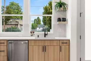 7387 N Mobile Ave, Portland, OR 97217 - Photo 7